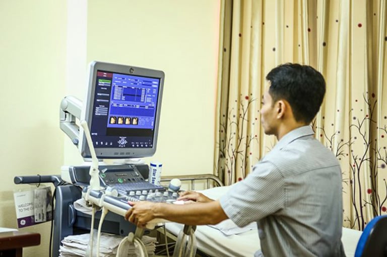 Bác Sĩ Tạ Như Anh - Chuyên gia y học cổ truyền và hiện đại hàng đầu.
