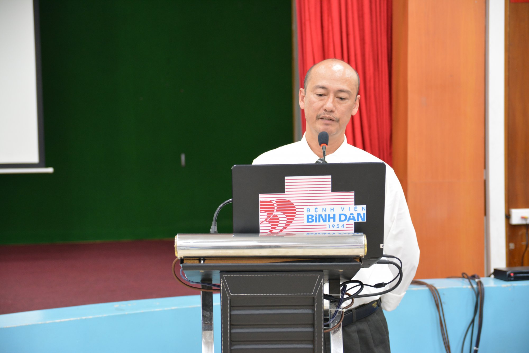 PGS.TS.BS Nguyễn Phúc Cẩm Hoàng - Phó Giám đốc Bệnh viện Bình Dân.