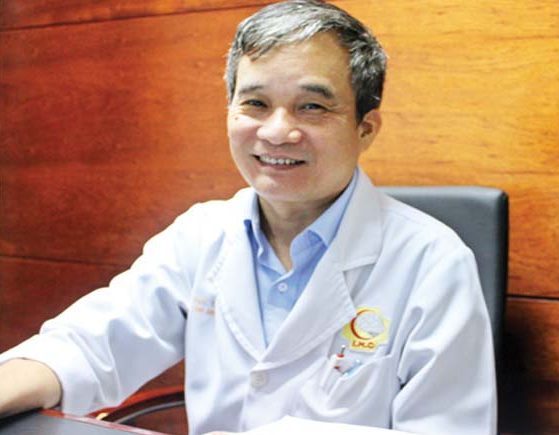 Phó Giáo Sư Tiến Sĩ Bác Sĩ Nguyễn Hữu Công - Phó Giám đốc Bệnh viện Chuyên Khoa Ngoại Thần Kinh Quốc Tế.