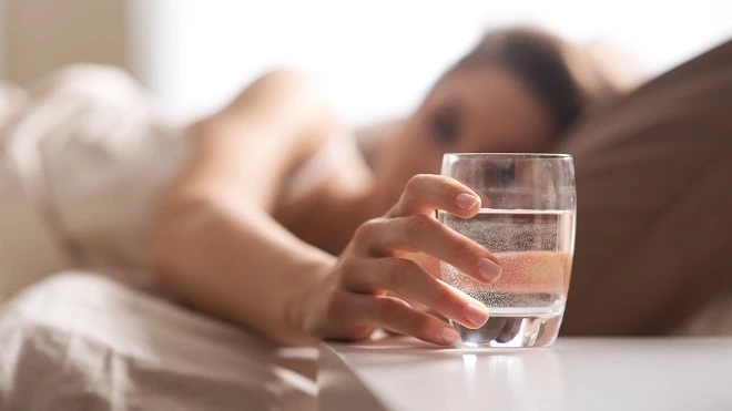 Bác sĩ thần kinh tiết lộ: 4 thói quen nên làm trước 10 giờ buổi sáng tốt cho não bộ - Ảnh 1.