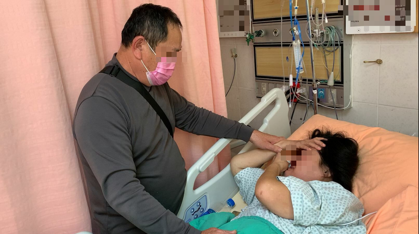 5 loại ung thư "một người mắc, cả nhà cần đi khám"